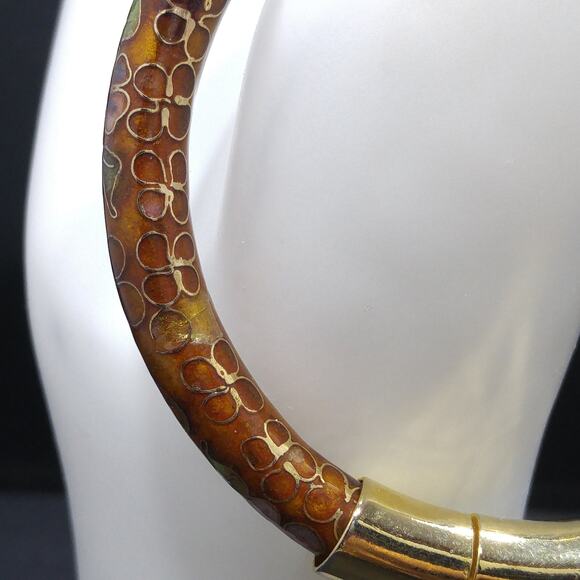 Vintage Hinged Floral Bangle Bracelet, Cloisonne Enamel, Gold Plate Safety Chain - Picture 4 of 10
